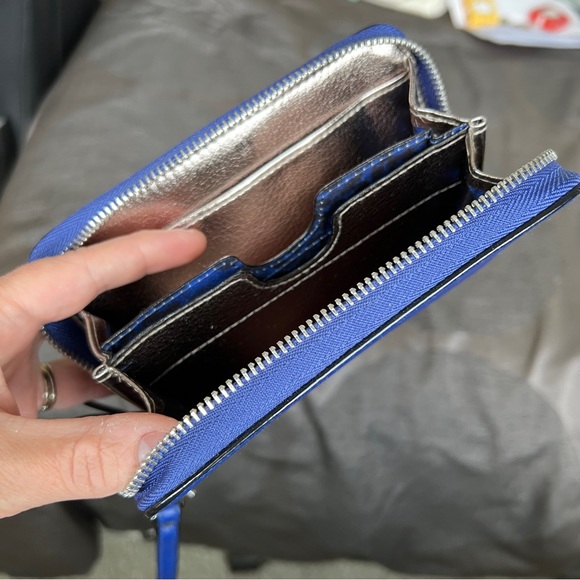 Stella & Dot Chelsea Tech Wallet with Wristlet in Cobalt Blue - Picture 2 of 6